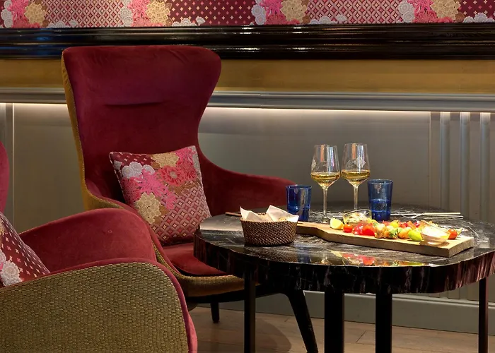 Hotel La Demeure Montaigne à Paris